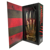 A Nightmare on Elm Street Deluxe Freddy Krueger Prop Glove