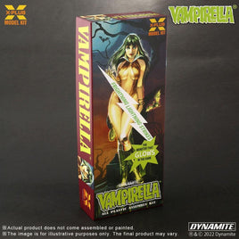 Vampirella w/ Tombstone and Base Glow in the Dark Edition 1/8 Scale Model Kit